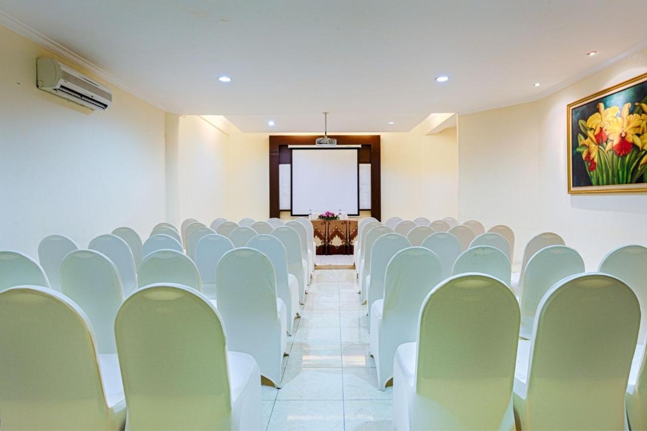 Hotel Montana Malang Exterior photo