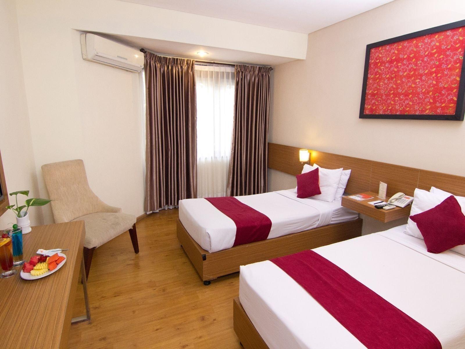 Hotel Montana Malang Exterior photo
